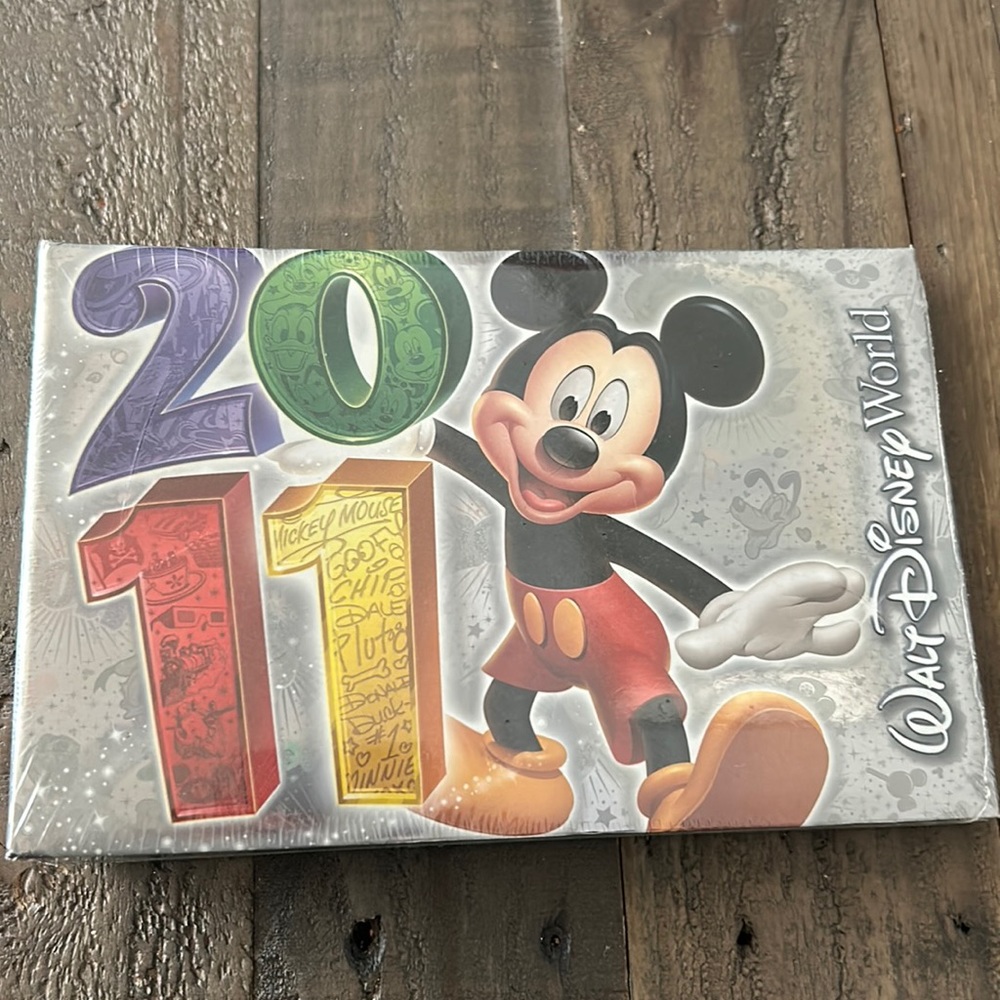 Brand New unopened silver 2011 Disney photo album